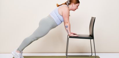 15-chair-exercises-that-will-light-up-your-entire-body,-from-your-shoulders-to-chest-to-your-legs-to-your-butt