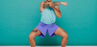 this-squat-and-plank-routine-punches-up-the-good-vibes