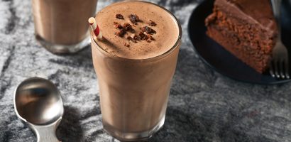 raspberry-chocolate-caramel-brownie-shakeology-smoothie