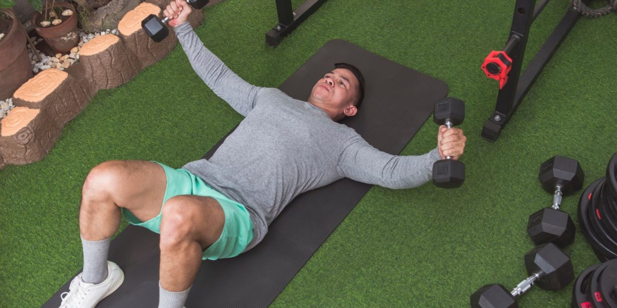 10-chest-flye-alternatives-to-try-during-your-next-workout