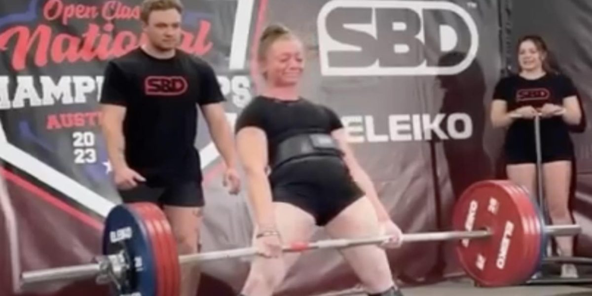 powerlifter-natalie-richards-totals-over-500-kilograms-weighing-57kg-at-powerlifting-america-nationals