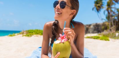 coconut-water-–-benefits,-nutritional-value-&-precautions