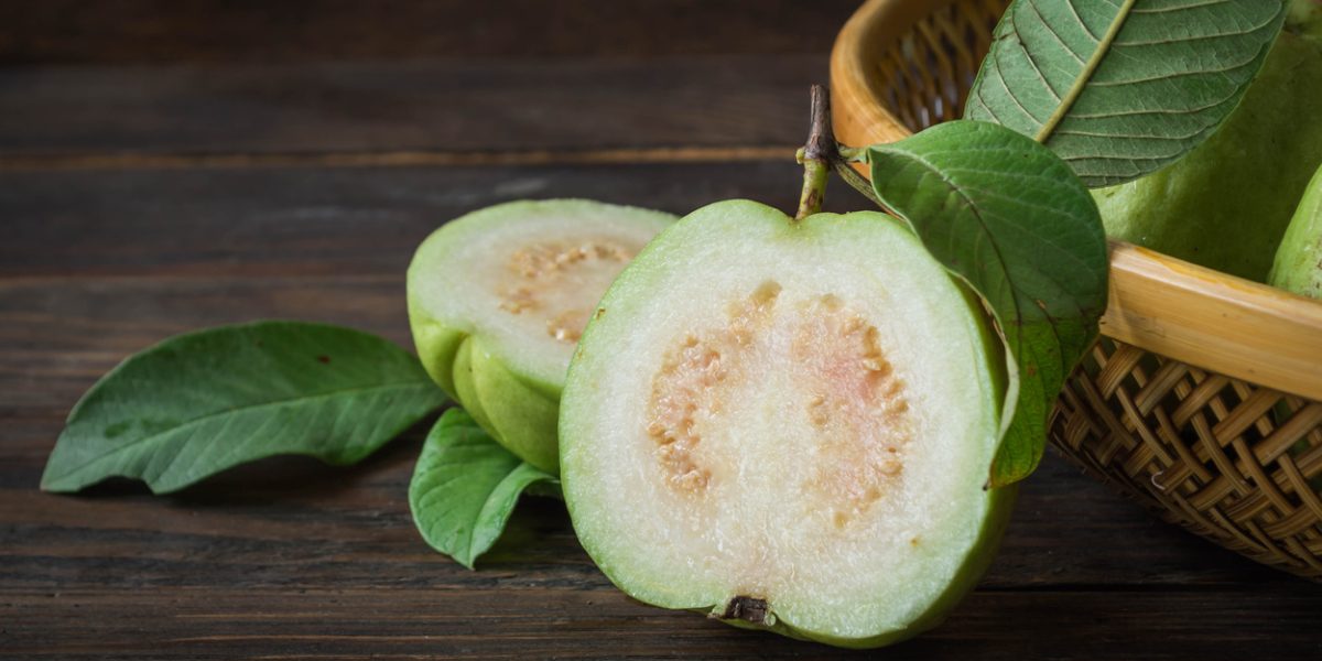 is-guava-good-for-weight-loss?-here’s-what-research-say