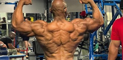 captivating-bodybuilder-fred-“biggie”-smalls-trains-arms-for-2023-masters-olympia