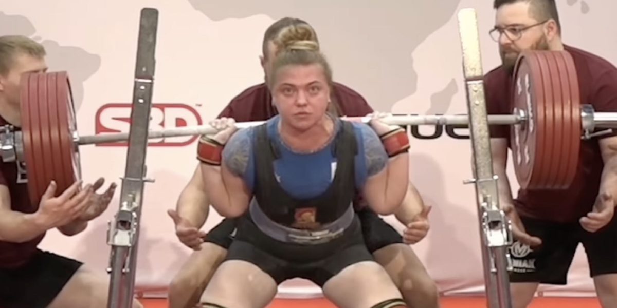 daria-rusanenko-(84kg)-scores-equipped-squat-world-record-of-276-kilograms-(608.4-pounds)