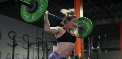 tia-clair-toomey-works-on-her-snatches-for-the-first-time-post-pregnancy