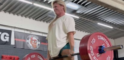 denise-herber-(75kg)-deadlifts-her-all-time-raw-competition-best,-2699-kilograms-(595.2-pounds),-for-2-reps