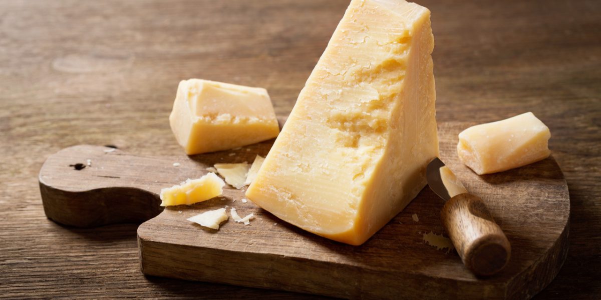 parmesan-cheese:-benefits,-comparison-&-recipes