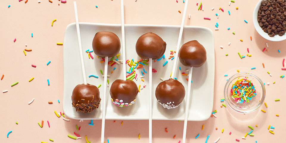 snickerdoodle-cake-pops